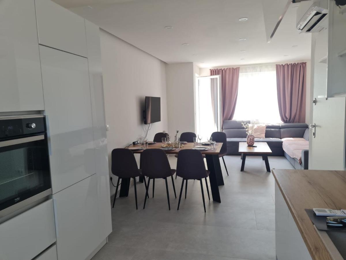 Holiday Apartment Marijana Kastela Bagian luar foto
