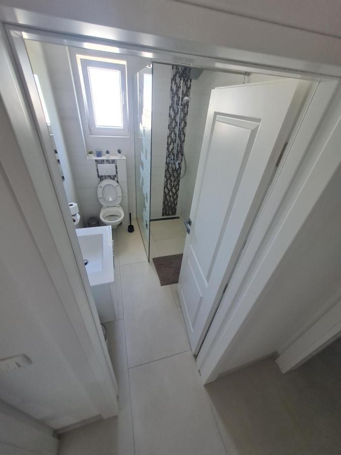 Holiday Apartment Marijana Kastela Bagian luar foto
