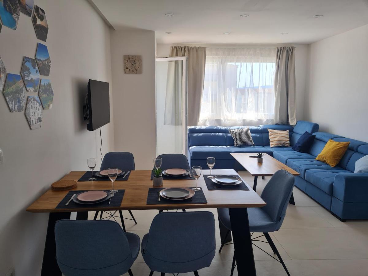 Holiday Apartment Marijana Kastela Bagian luar foto