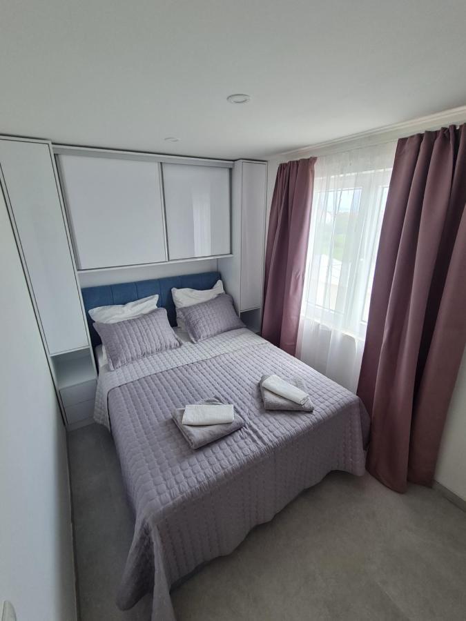 Holiday Apartment Marijana Kastela Bagian luar foto