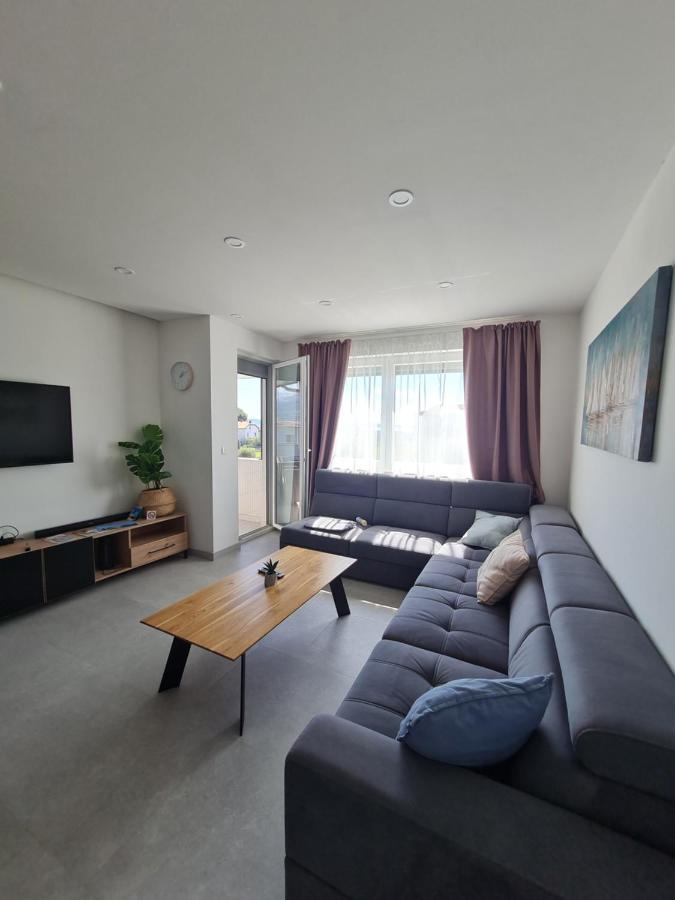 Holiday Apartment Marijana Kastela Bagian luar foto