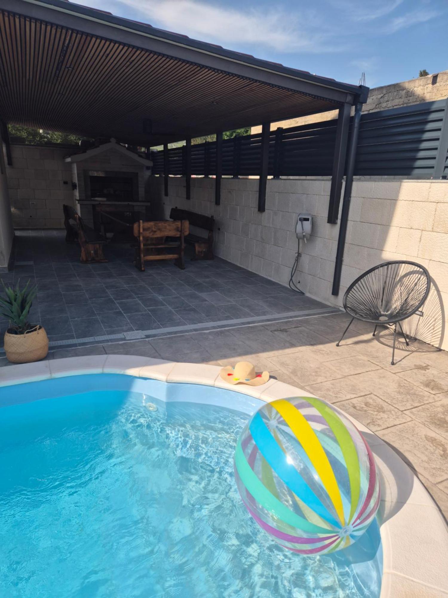 Holiday Apartment Marijana Kastela Bagian luar foto